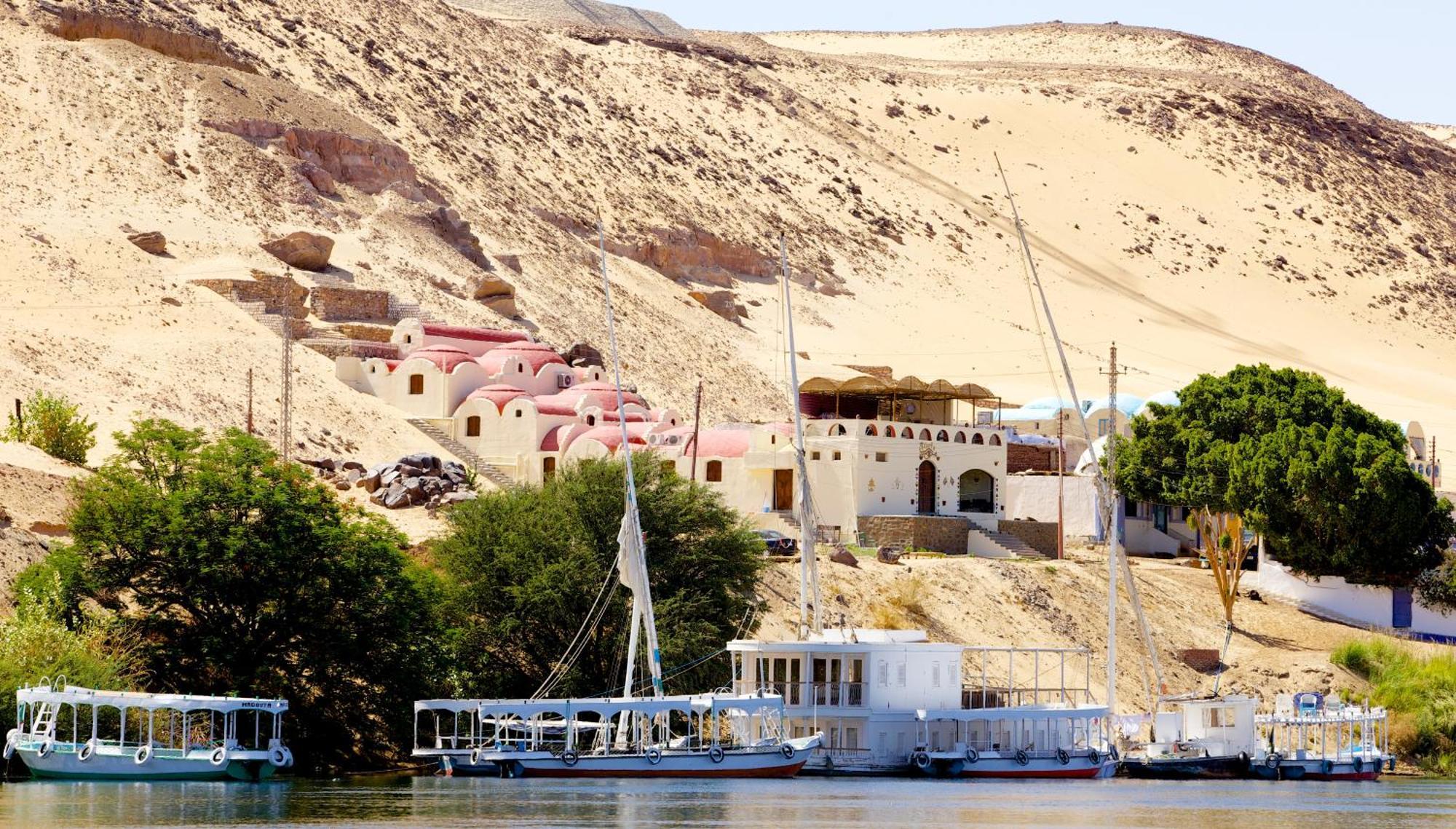 Hadouta Masreya Nubian Guest House Aswan Exteriör bild